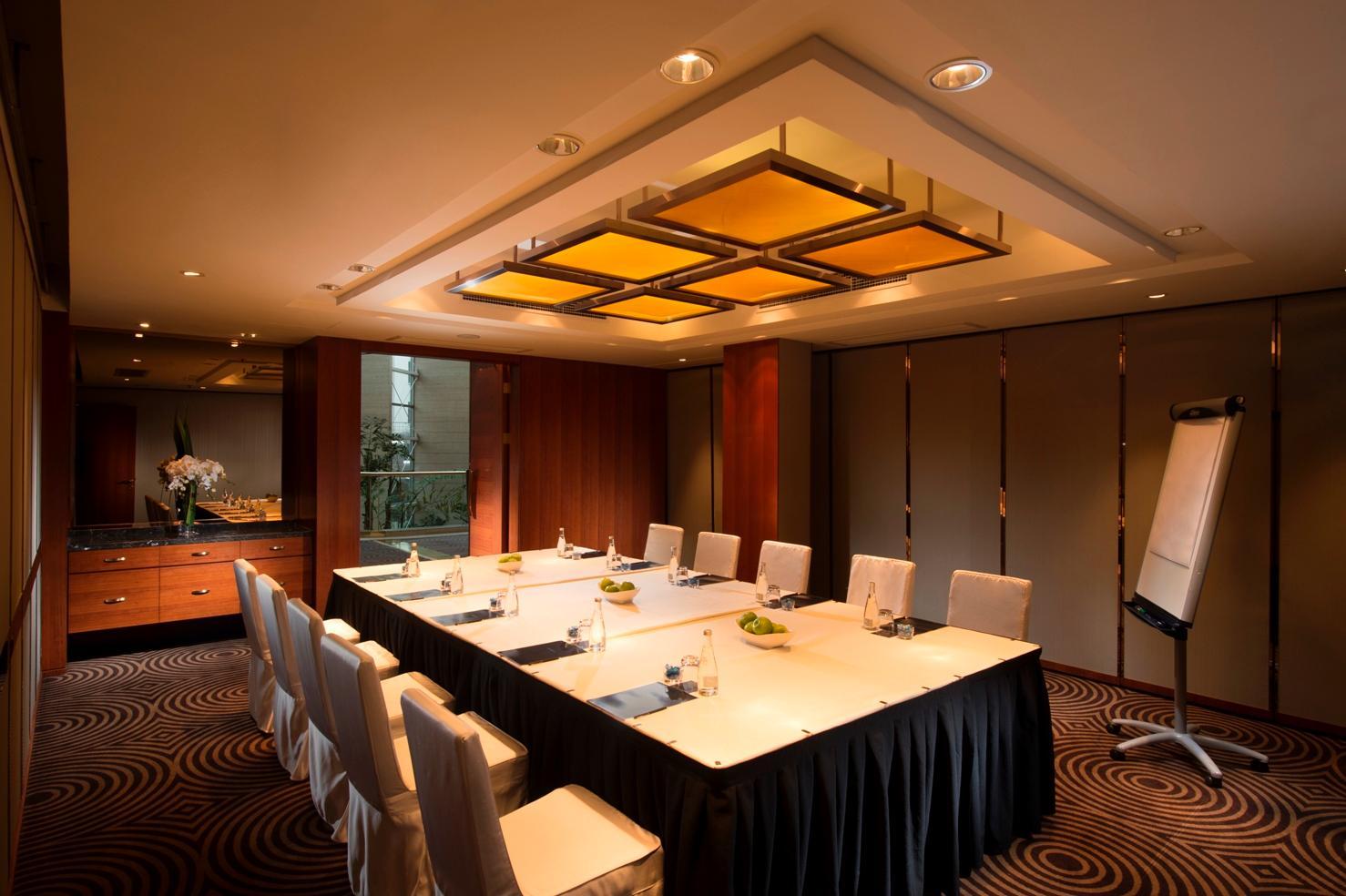 เดอะ คุนหลุน จิงอาน Hotel เซี่ยงไฮ้ ภายนอก รูปภาพ