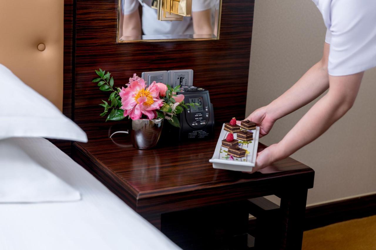 เดอะ คุนหลุน จิงอาน Hotel เซี่ยงไฮ้ ภายนอก รูปภาพ